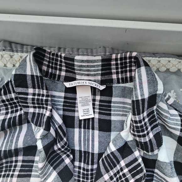 Victoria Secret plaid Sleepshirt L - Picture 3 of 4